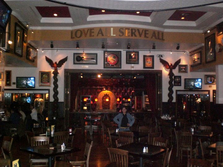 200114_120978984645109_7220391_n