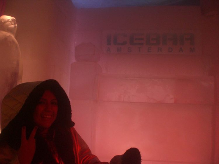 1016818_496469280429409_933983978_n