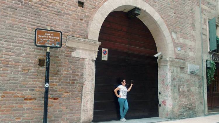 18300811_1879357845618600_2408823550448003936_n